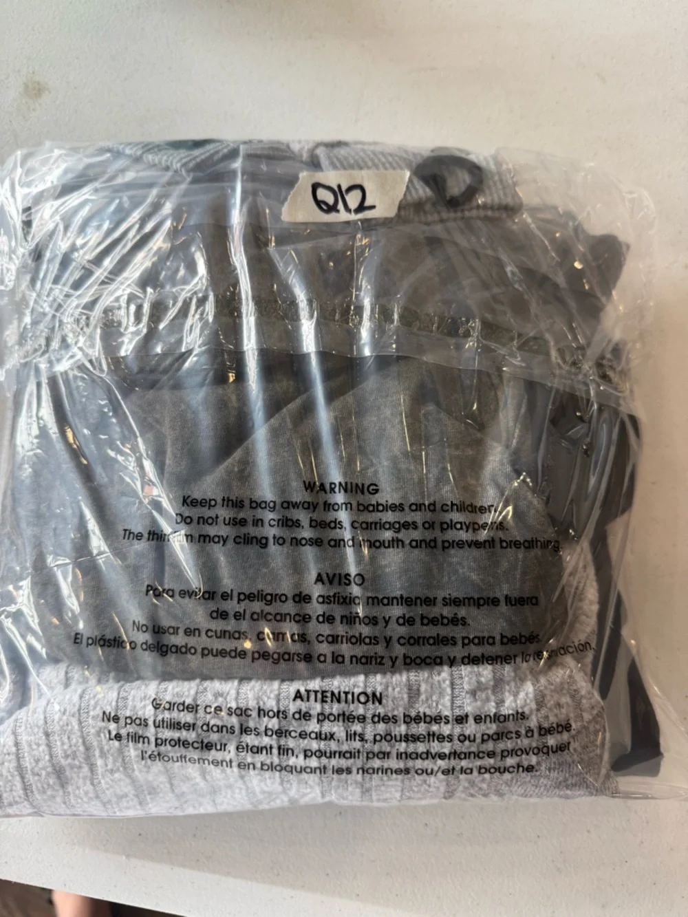 Buckle Women’s Top lot Q12